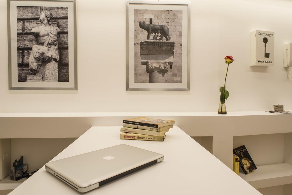 Mirabilia Urbis Roma Bed & Breakfast ภายนอก รูปภาพ