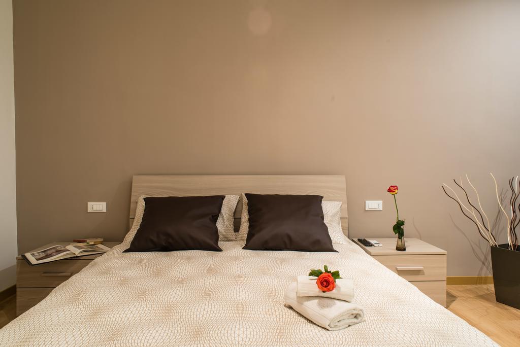 Mirabilia Urbis Roma Bed & Breakfast ภายนอก รูปภาพ