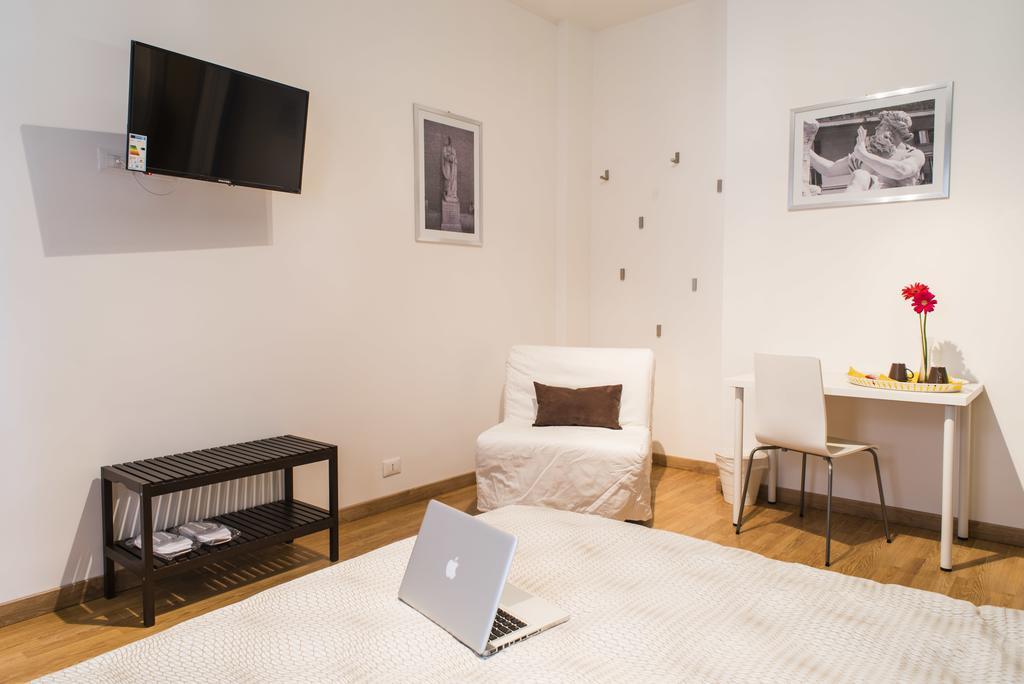 Mirabilia Urbis Roma Bed & Breakfast ภายนอก รูปภาพ