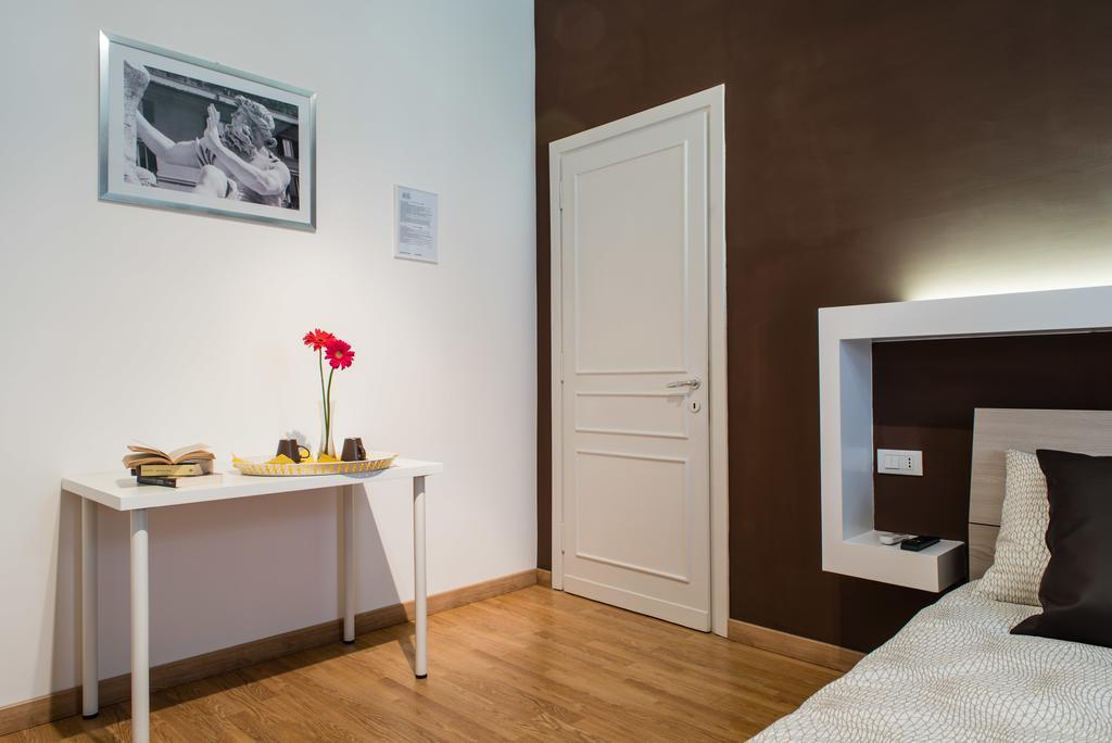 Mirabilia Urbis Roma Bed & Breakfast ภายนอก รูปภาพ