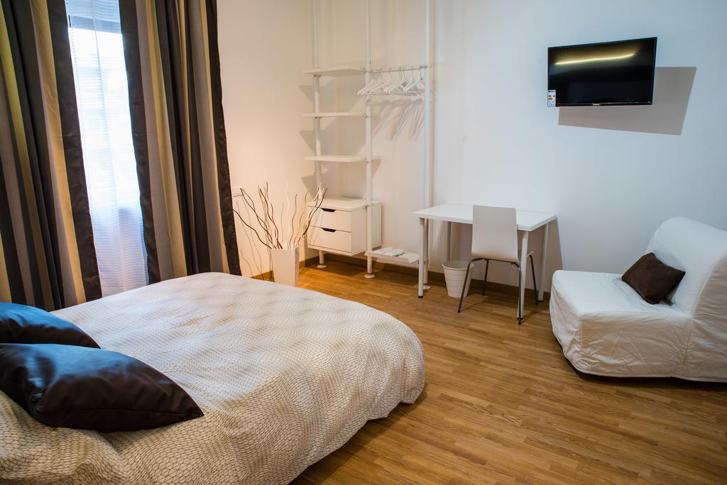 Mirabilia Urbis Roma Bed & Breakfast ภายนอก รูปภาพ