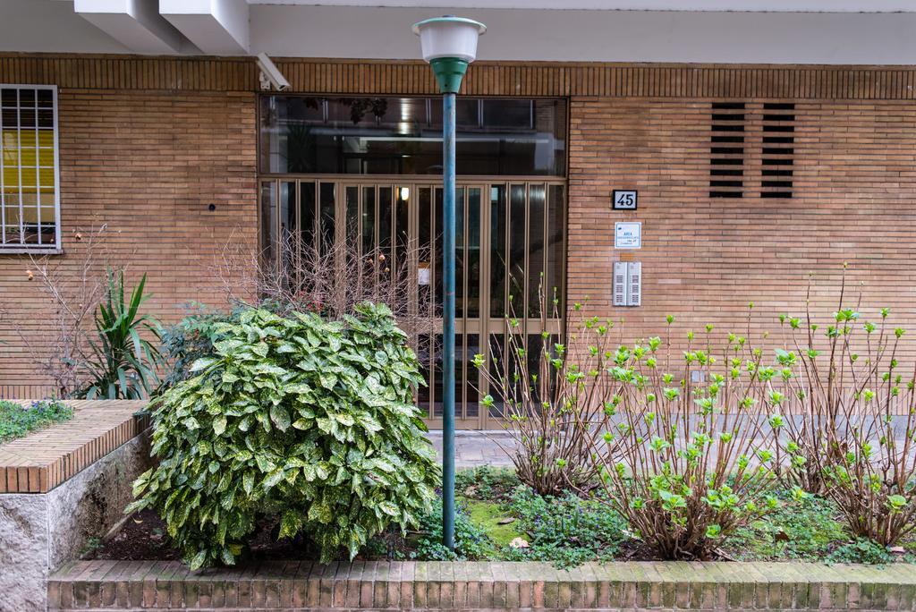 Mirabilia Urbis Roma Bed & Breakfast ภายนอก รูปภาพ